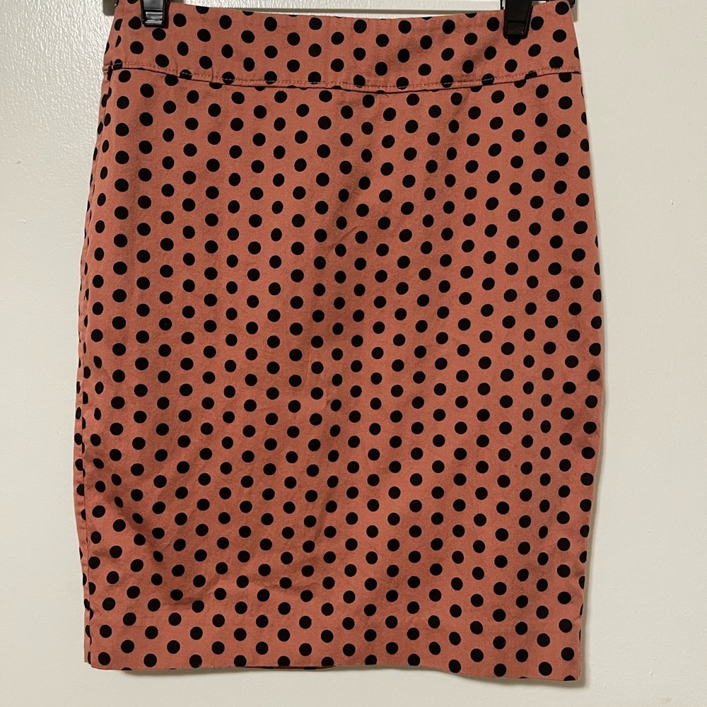 Loft skirt black polka dots